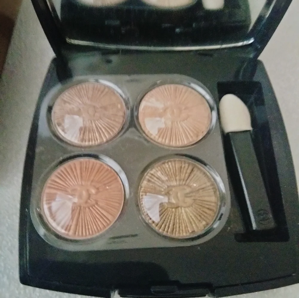 Chanel Les 4 Ombres 747 Mediterraneen - Picture 2 of 7